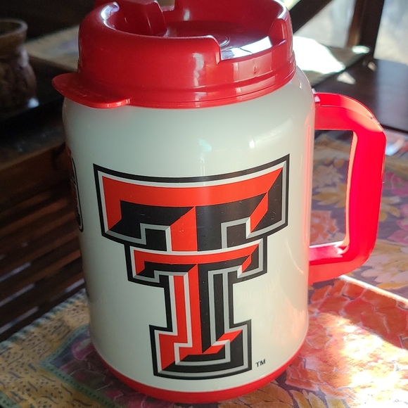 Texas Red Raiders Classic 64oz Insulated Jug - Picture 2 of 4